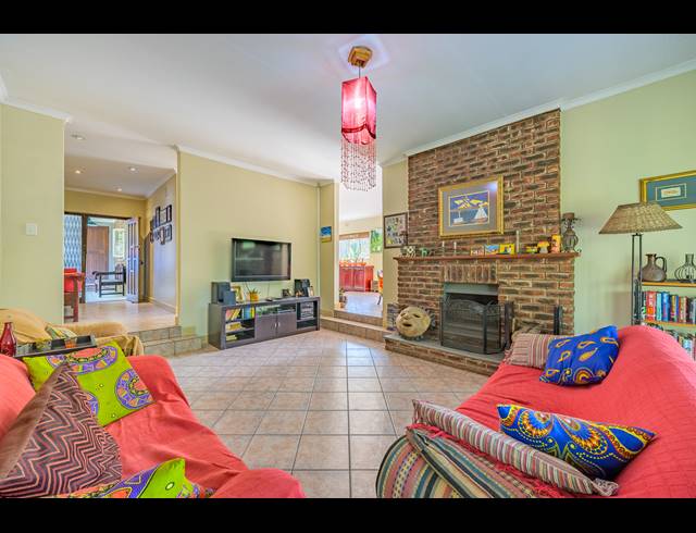 4 BEDROOM FREEHOLD FOR SALE IN WESTVILLE